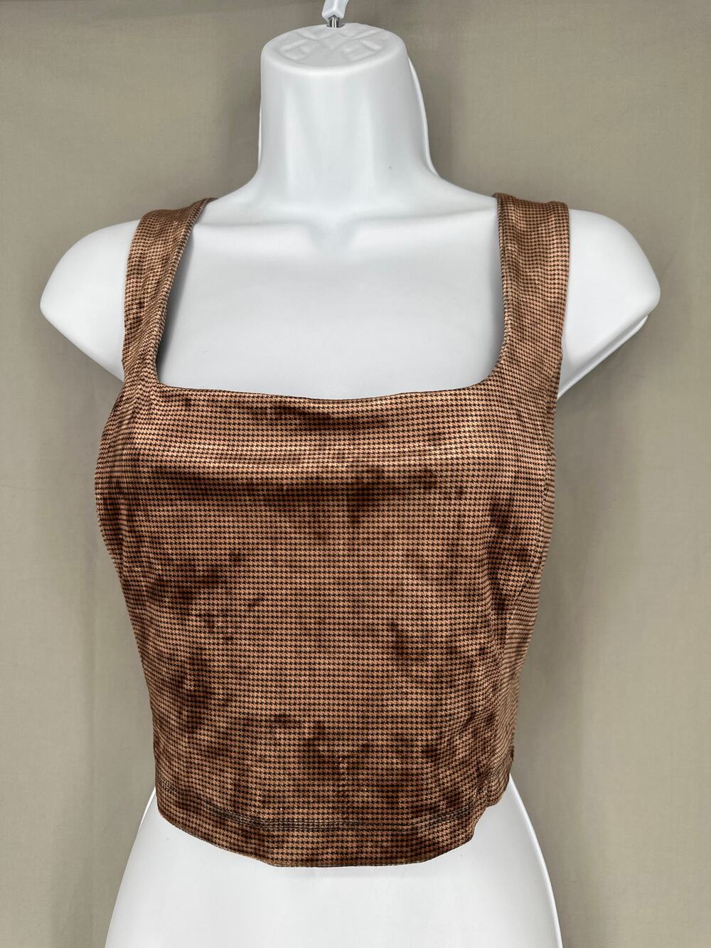 Le Lis Top Womens Large Brown Plaid Crop Black Velvet Stretch Square Neck